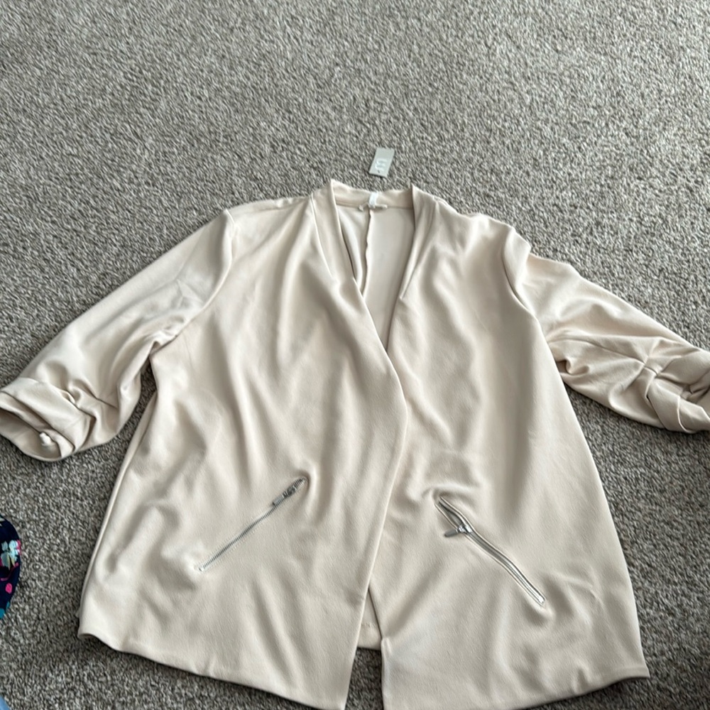 Maurice’s. NWT blazer